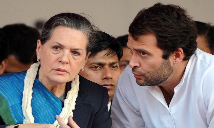 Congress In Politics: क्या गांधी परिवार ही कांग्रेस की दुर्दशा का कारण है?